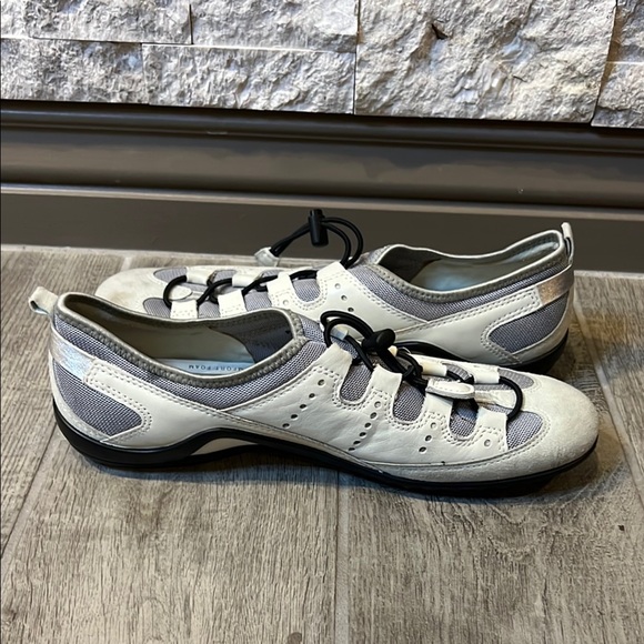 ECCO Womens White and Gray comfort walking shoes size 41 / 10 or 10 1/2 - Picture 6 of 9
